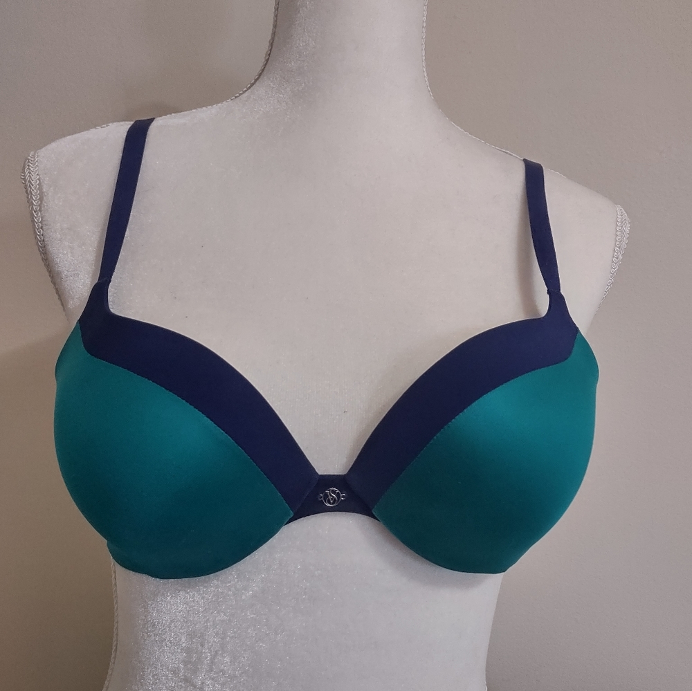 Victoria's secret very sexy push up